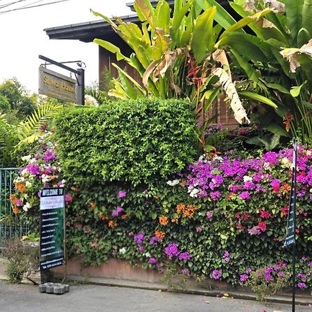 Siriwan Hostel Chiang Mai Exterior foto