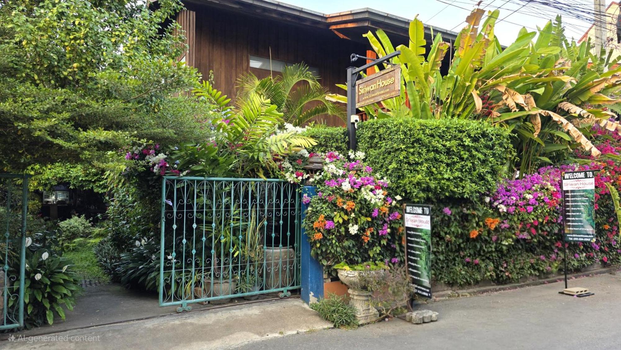 Siriwan Hostel Chiang Mai Exterior foto