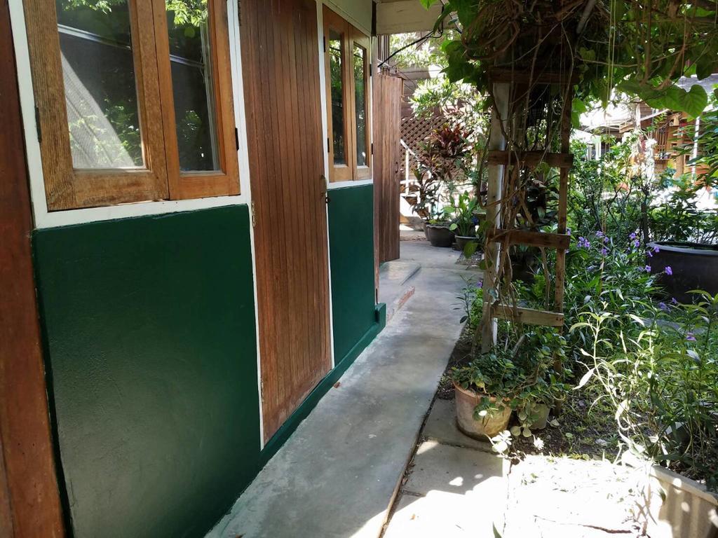 Siriwan Hostel Chiang Mai Exterior foto