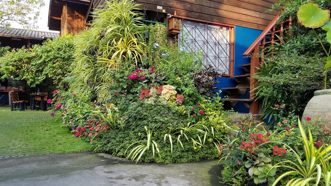 Siriwan Hostel Chiang Mai Exterior foto