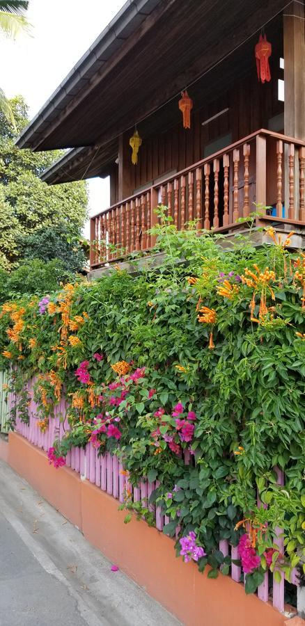 Siriwan Hostel Chiang Mai Exterior foto